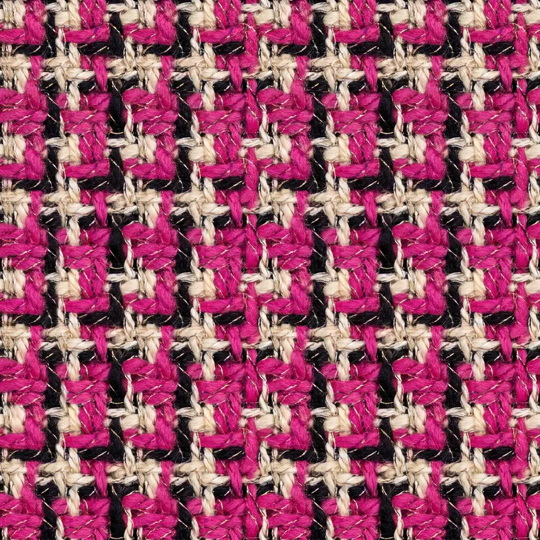 Gros plan d'un tweed bouclé fuchsia, noir et crème tissé d'un fil métallisé